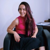 Esther Katakura Email