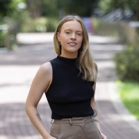 Lara Warwick Email