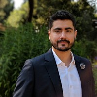 Alejandro Calderón Email