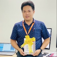 Minh Trí Email