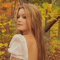 VOZ Employee Lily Angeline's profile photo