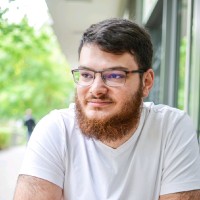 Daniel Raviv Email