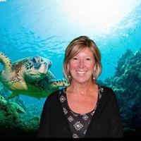 E-mail e número de telefone de Charmaine Marcoux