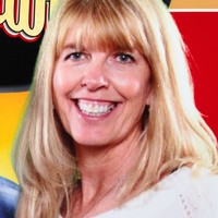 Yvonne Castelli Email & Phone Number