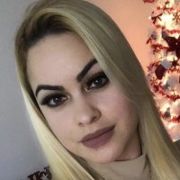 Mariana Mills Email