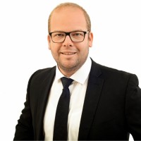 Tobias Schröder Email