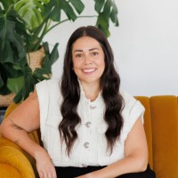 Halle Machitar Email