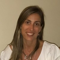Angela Arnaut Email
