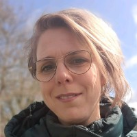 Anneleen Van Der Zee Email