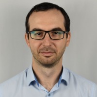 Artur Varvashin Email