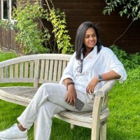 Ayesha Manu Email