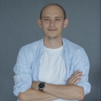 Konstantin Claußen Email