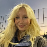 Anna Runquist Email & Phone Number