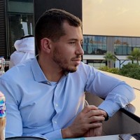 L'azurde Employee Artem Avdeev's profile photo