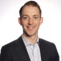 E-mail e número de telefone de Greg Carlucci