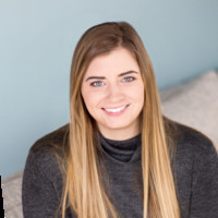Little Nest Portraits Employee Allyson Lowe's profile photo