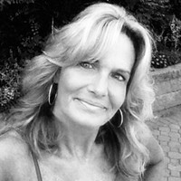 DirecLogix Employee Susan Labbe's profile photo