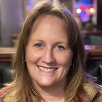 Kelly Esterberg Email & Phone Number