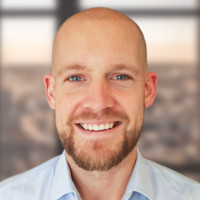 Responsive Employee Iain Walker's profile photo