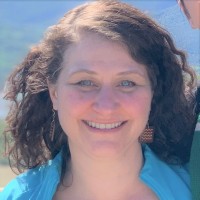 Eos Study Tours Employee Laura Honey's profile photo