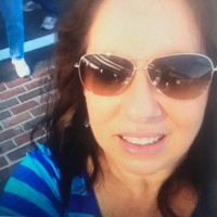 Robin Huggins Email & Phone Number