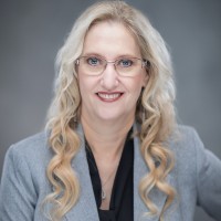 Robin Lowe