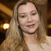 Wanda Robles Email & Phone Number