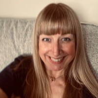 Zoe Biginton Email