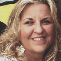 Miracle Method Surface Refinishing Employee Denise Martin's profile photo