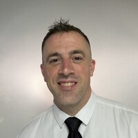 My Amazon Guy Employee Andrew Parry's profile photo