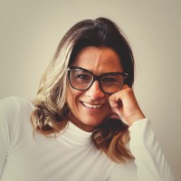 Simone Ferreira Email
