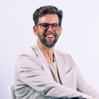 Philipp Martyklos Email