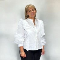 It Sitio Group Employee Clara Lemos's profile photo