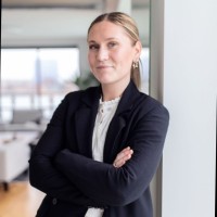 Julia Nilsson Email & Phone Number