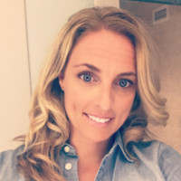 E-mail e número de telefone de Nicki Collen