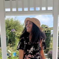UMZU Employee Mia Perry's profile photo