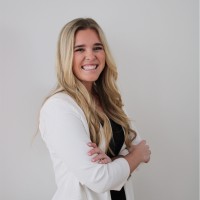 HomeTowne Realty Employee Lacey McGee's profile photo