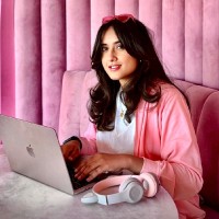 Hadia Khan Email
