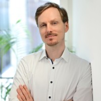 Olaf Sach Email