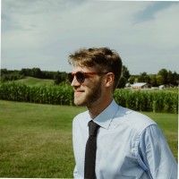 Source Employee Duncan Brown's profile photo