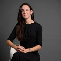 Carlota Magriña Email