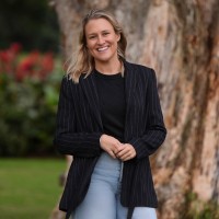 Ella Smith Email & Phone Number