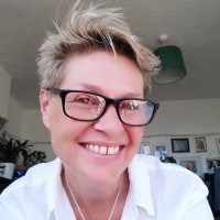 Jo Lang Email