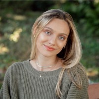 Pure Barre Employee Emma Parente's profile photo