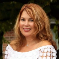 Comprehensive Ear & Hearing of Zeeland Employee Deb Broemer's profile photo