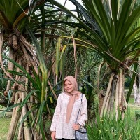 Devina Saharani Email