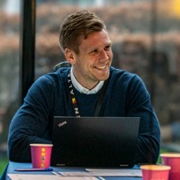 Niklas Persson Email