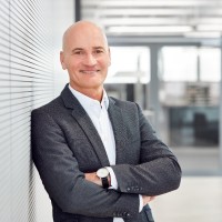 Andreas Rau Email