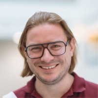 Philipp Antczak Email