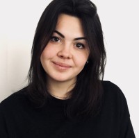 Elena Mandirola Email